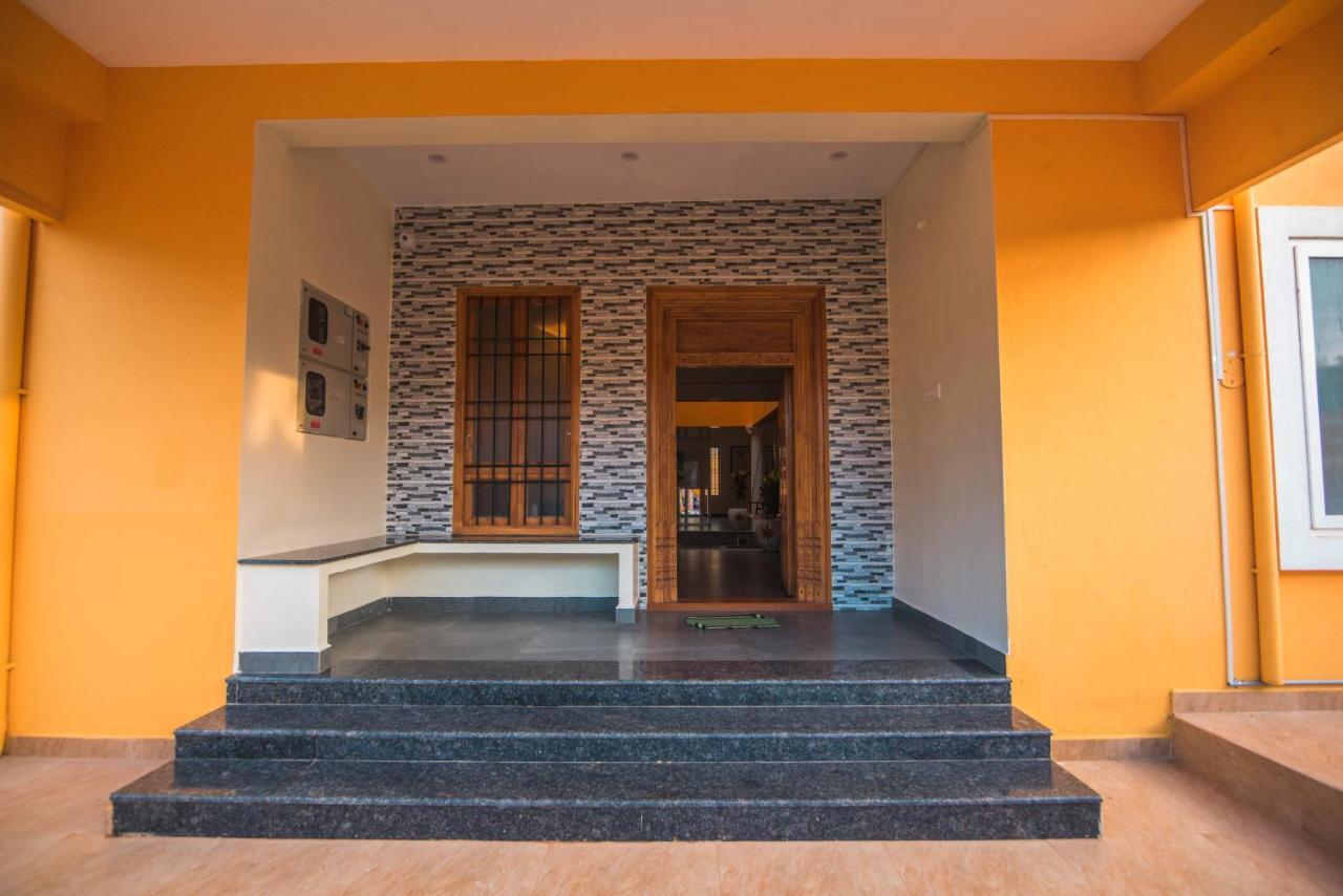 Saffron Vilva Hotel Pondicherry Exterior foto