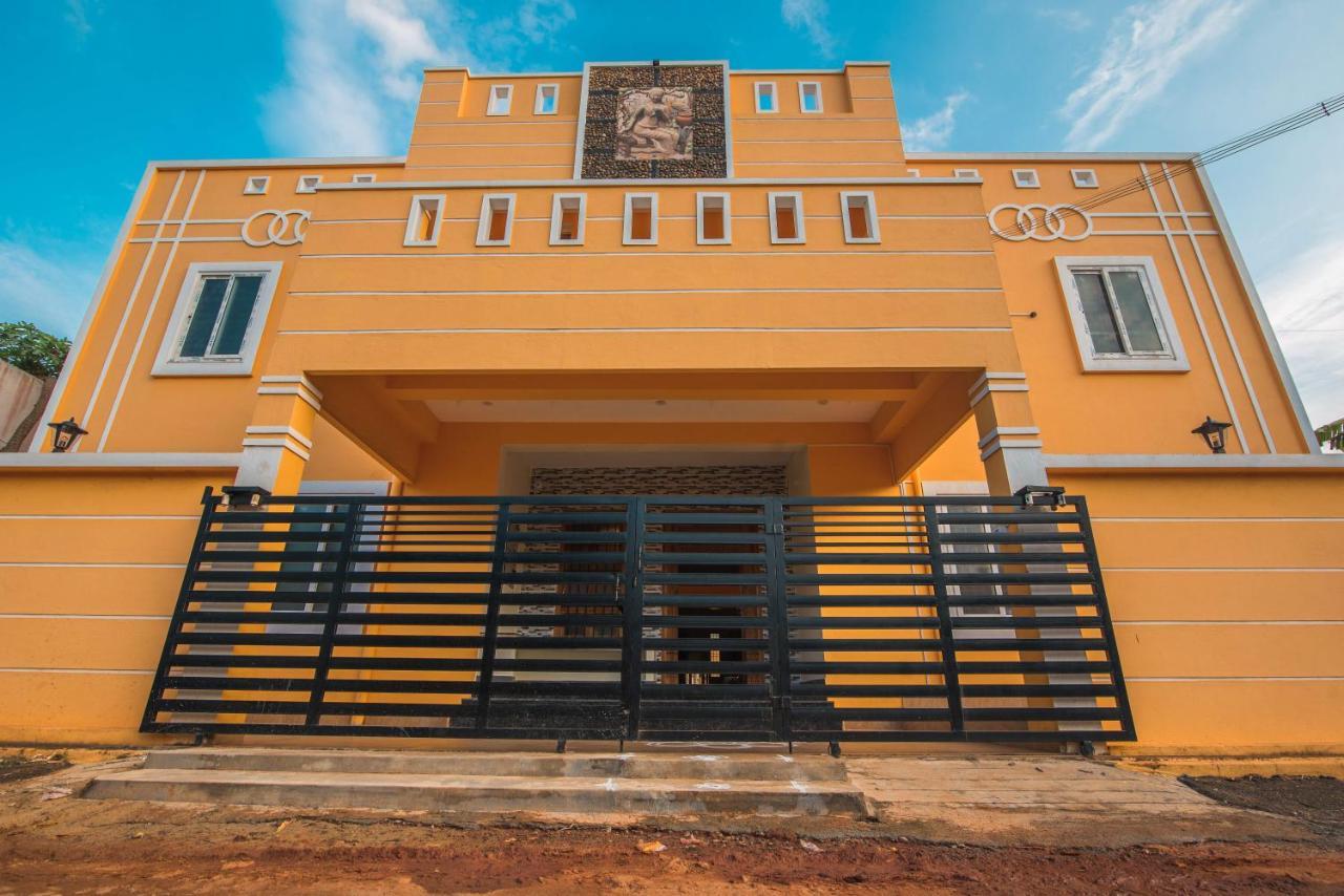 Saffron Vilva Hotel Pondicherry Exterior foto