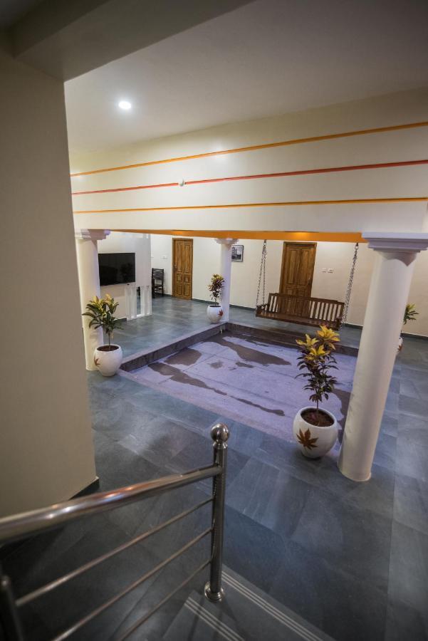 Saffron Vilva Hotel Pondicherry Exterior foto