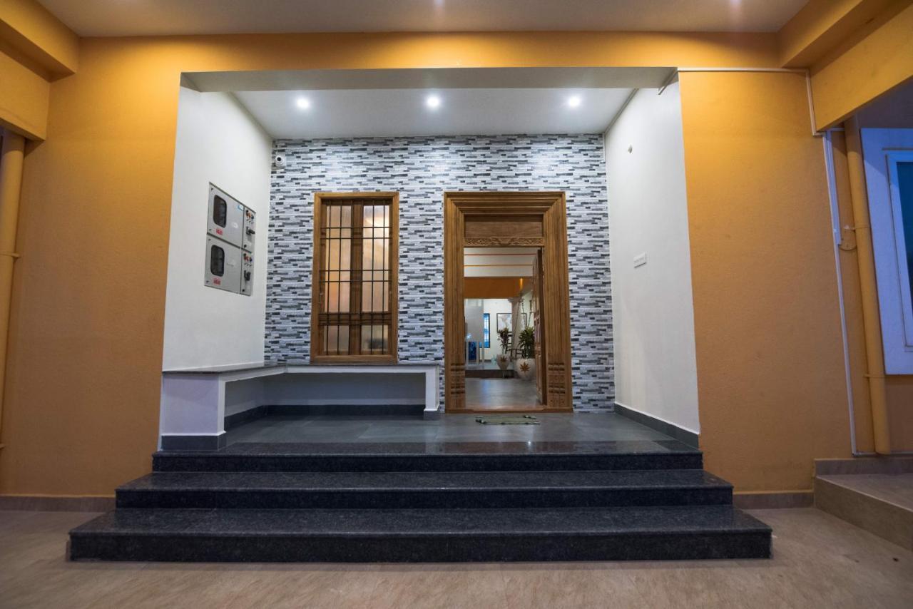 Saffron Vilva Hotel Pondicherry Exterior foto