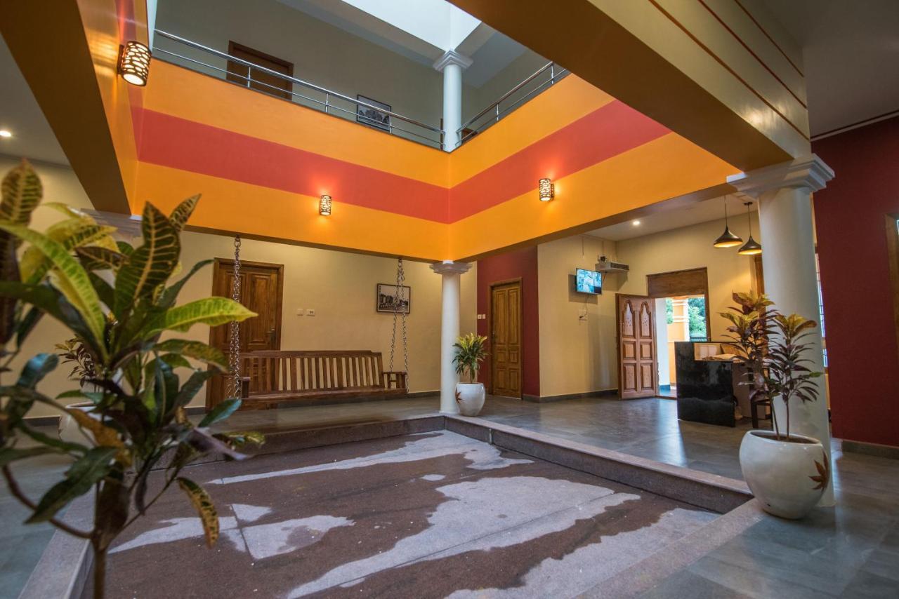 Saffron Vilva Hotel Pondicherry Exterior foto