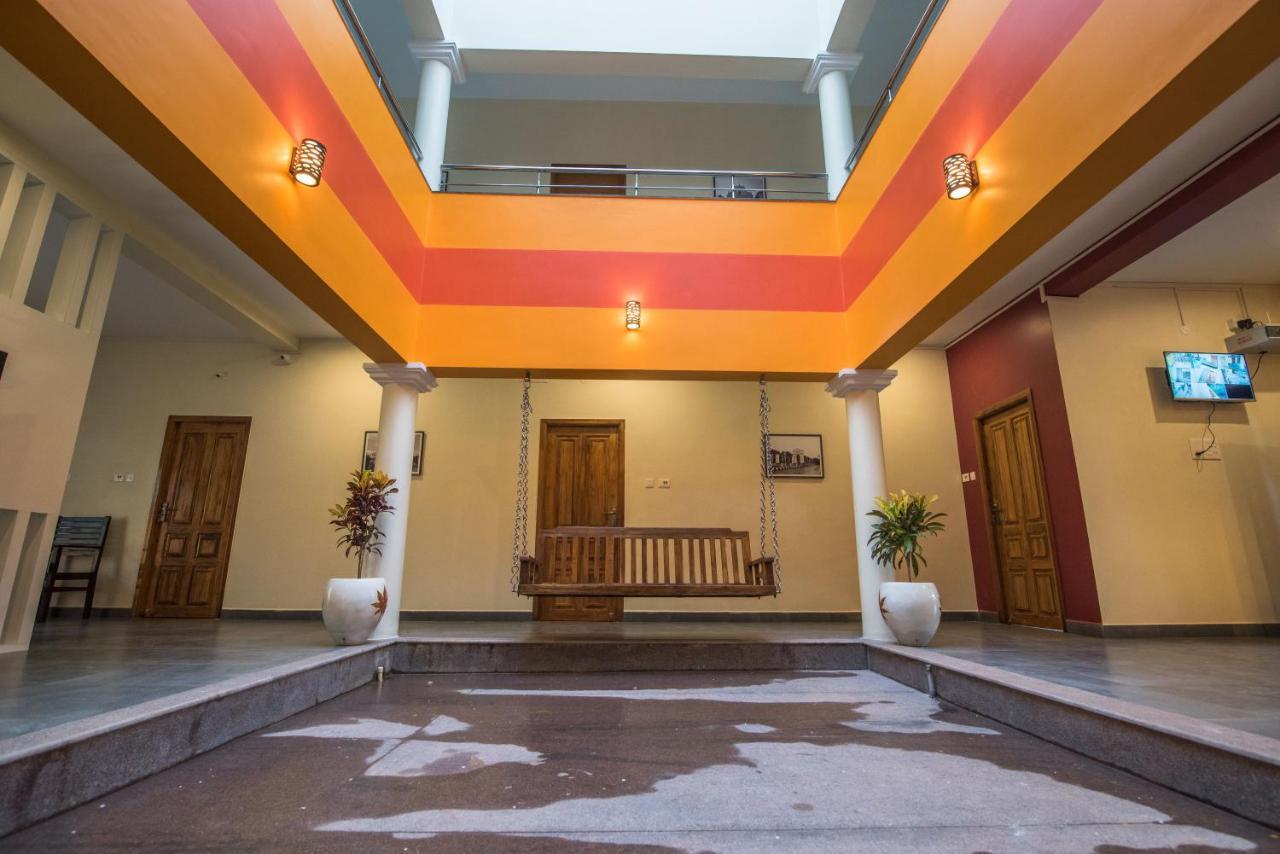 Saffron Vilva Hotel Pondicherry Exterior foto