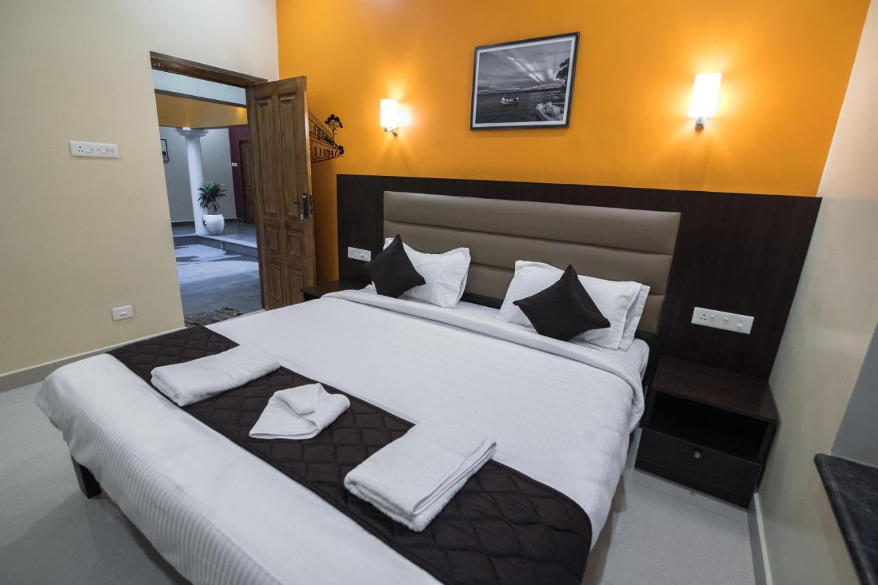 Saffron Vilva Hotel Pondicherry Exterior foto