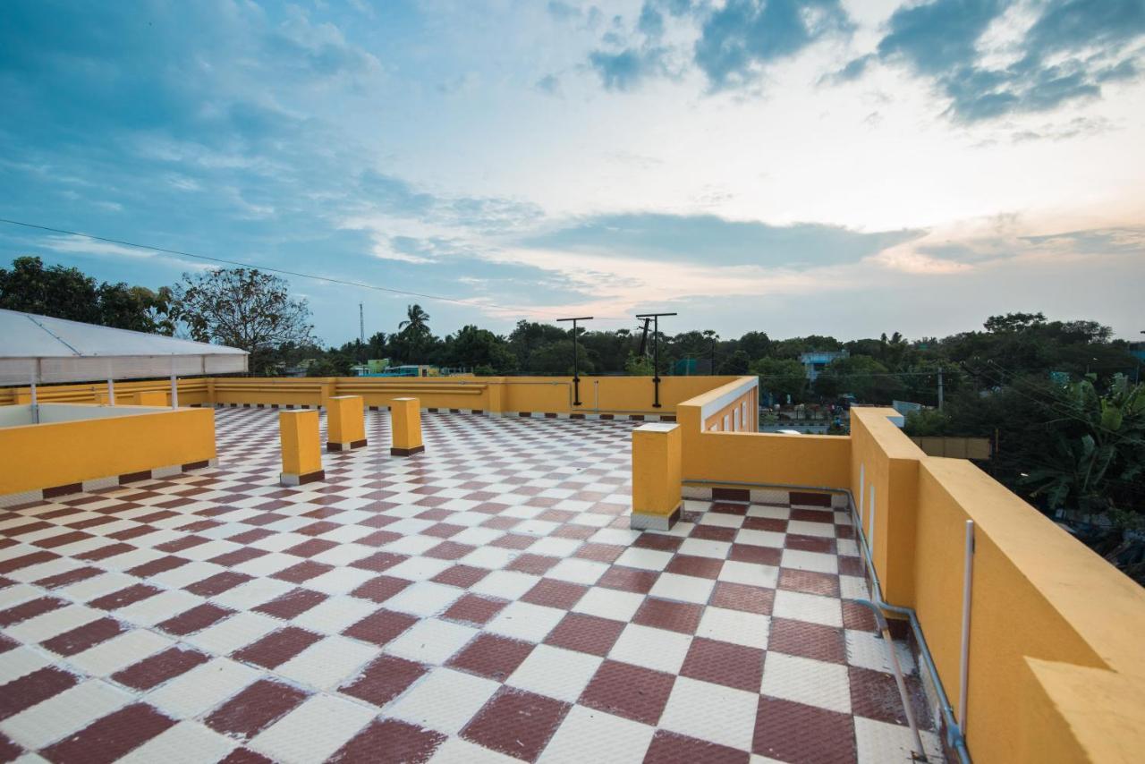 Saffron Vilva Hotel Pondicherry Exterior foto