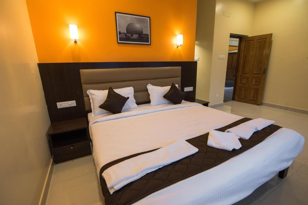 Saffron Vilva Hotel Pondicherry Exterior foto