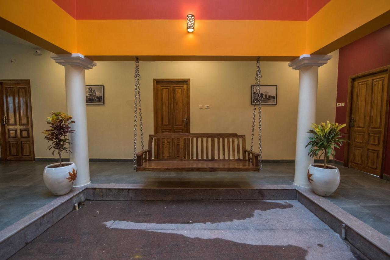 Saffron Vilva Hotel Pondicherry Exterior foto