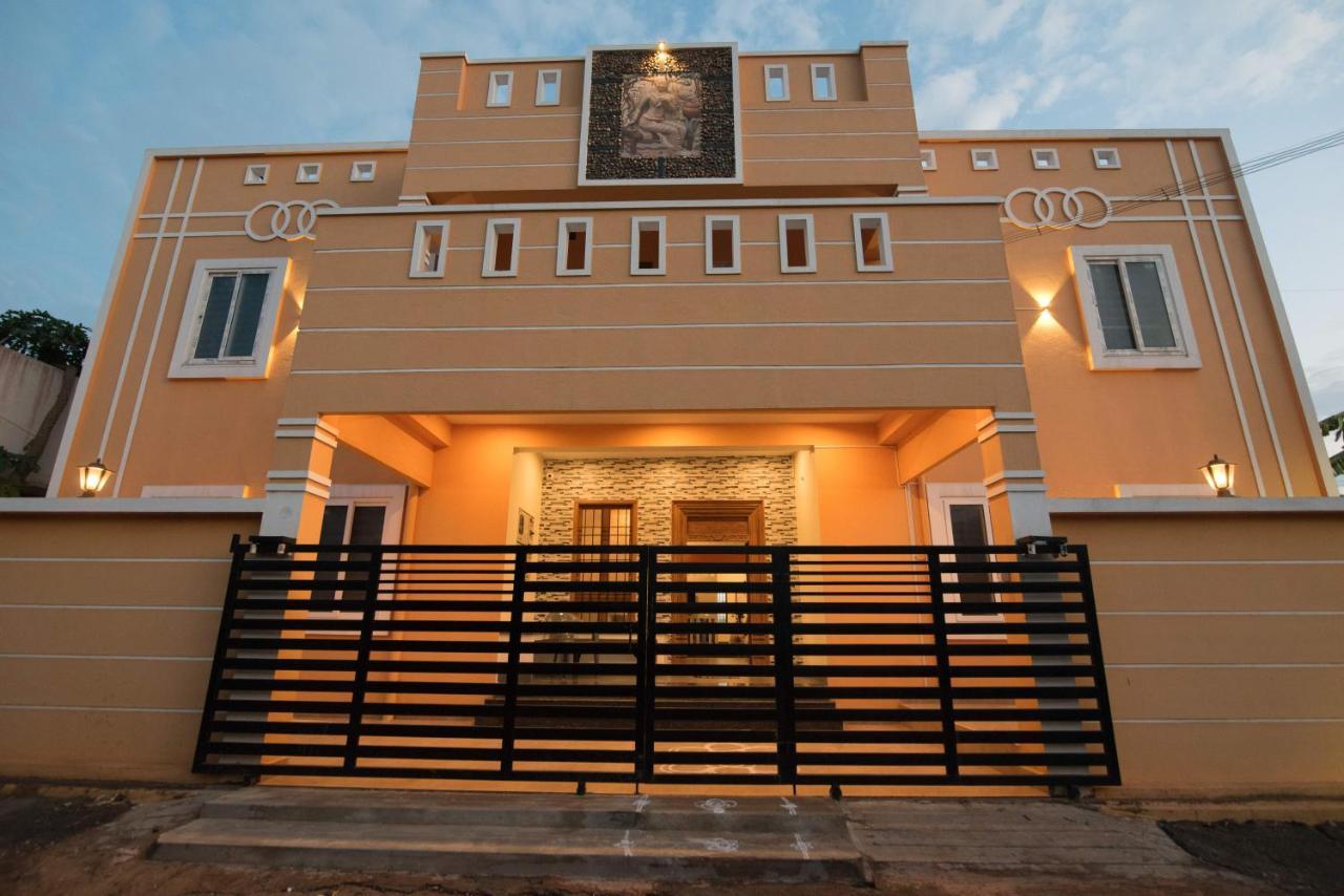 Saffron Vilva Hotel Pondicherry Exterior foto
