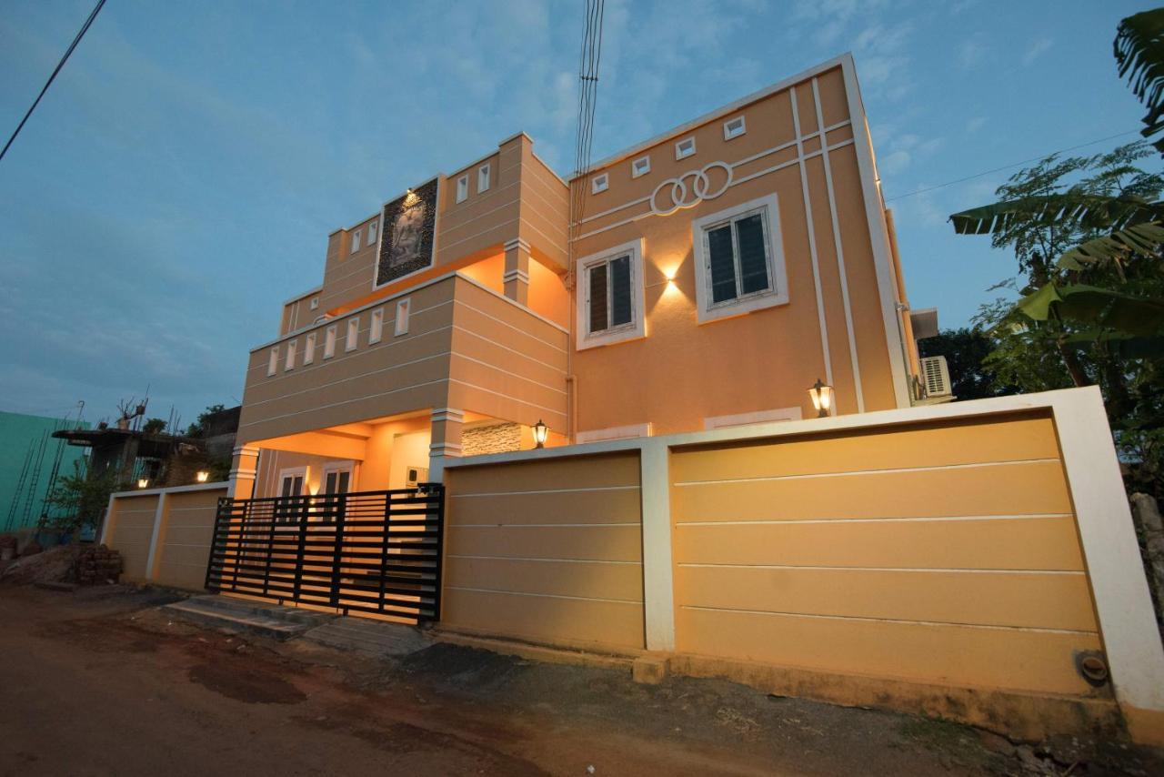 Saffron Vilva Hotel Pondicherry Exterior foto